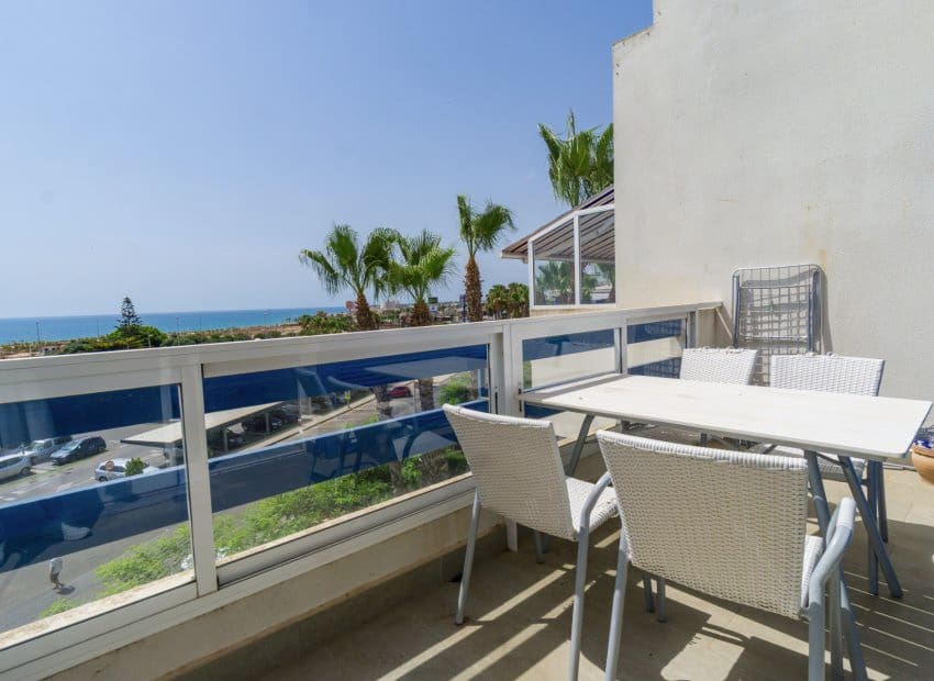 2 bedroom Apartment for sale in Playa Flamenca with pool garage - € 239,000 (Ref: 10154147)