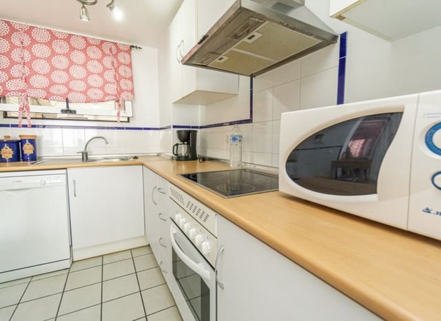 2 slaapkamer Appartement te koop in Playa Flamenca, Orihuela met zwembad garage - € 239.000 (Ref: 10154147)