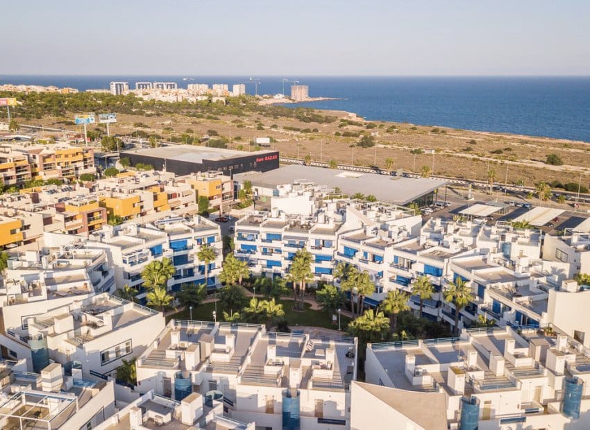 2 bedroom Apartment for sale in Playa Flamenca with pool garage - € 239,000 (Ref: 10154147)