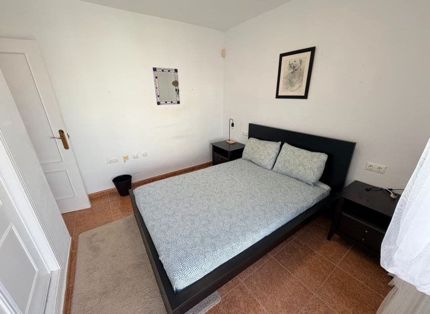 Casa de 3 habitaciones en Orihuela en venta con piscina - 180.000 € (Ref: 10175787)