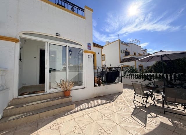 3 soveværelse Byhus til salg i Orihuela med swimmingpool - € 180.000 (Ref: 10175787)