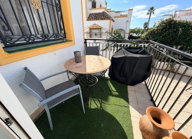 3 soveværelse Byhus til salg i Orihuela med swimmingpool - € 180.000 (Ref: 10175787)