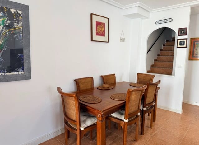 3 soveværelse Byhus til salg i Orihuela med swimmingpool - € 180.000 (Ref: 10175787)
