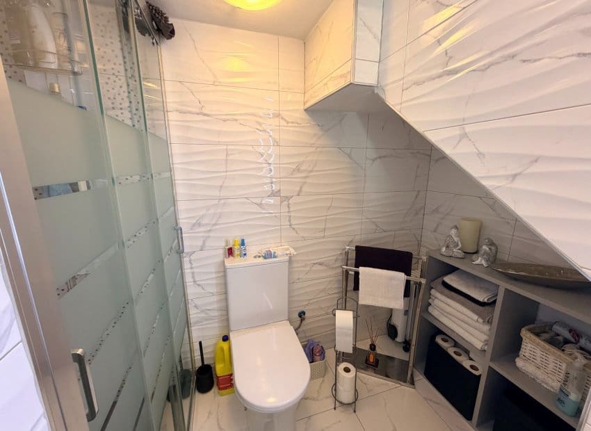 3 makuuhuone Omakotitalo myytävänä paikassa Vistabella mukana uima-altaan - 197 900 € (Ref: 10175788)