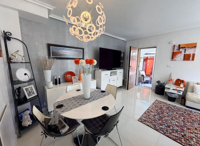 3 makuuhuone Omakotitalo myytävänä paikassa Vistabella, Orihuela mukana uima-altaan - 197 900 € (Ref: 10175788)