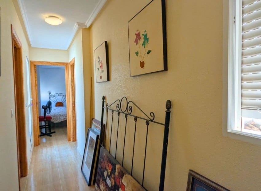 3 slaapkamer Huis te koop in Lo Crispin met zwembad - € 189.000 (Ref: 10175789)