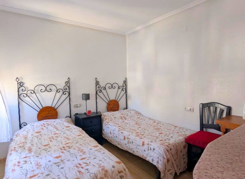 3 slaapkamer Huis te koop in Lo Crispin met zwembad - € 189.000 (Ref: 10175789)