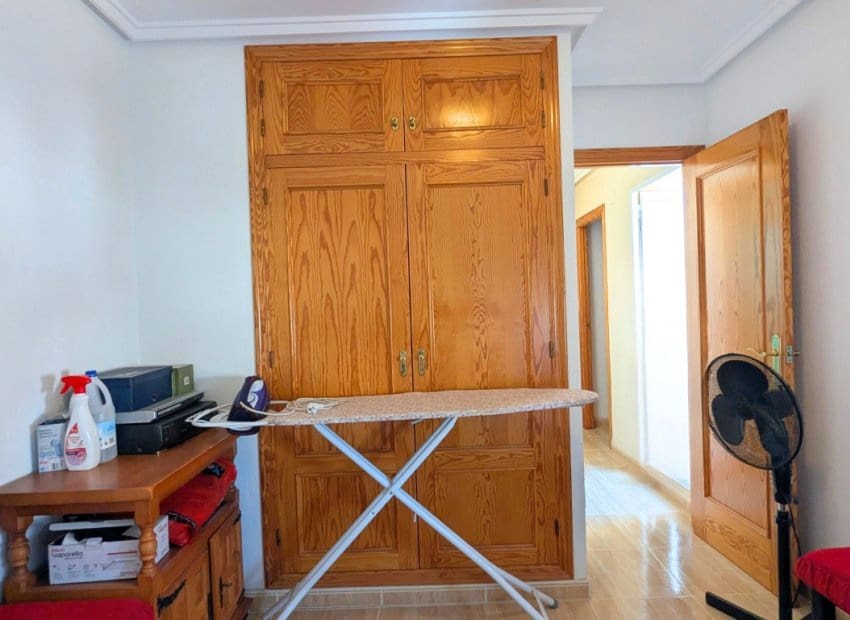 3 slaapkamer Huis te koop in Lo Crispin met zwembad - € 189.000 (Ref: 10175789)