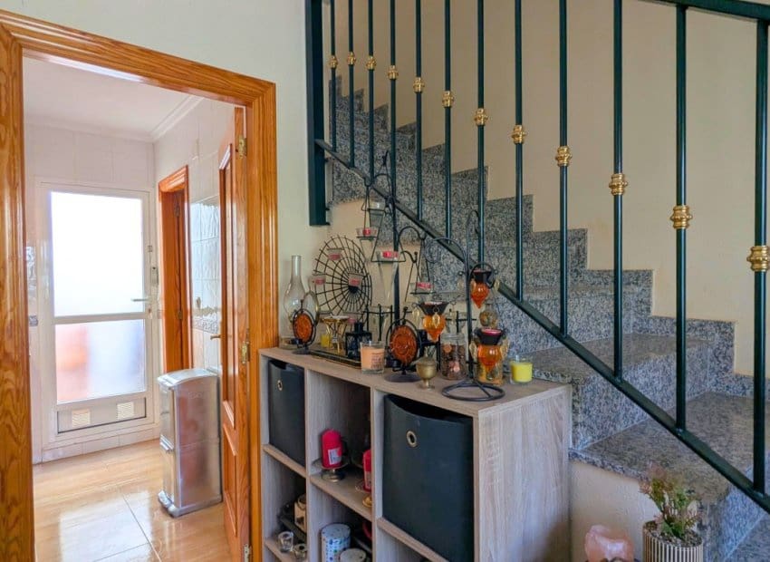 3 slaapkamer Huis te koop in Lo Crispin met zwembad - € 189.000 (Ref: 10175789)