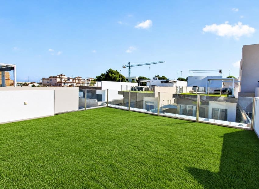 4 slaapkamer Villa te koop in Villamartin met zwembad garage - € 469.995 (Ref: 10175790)