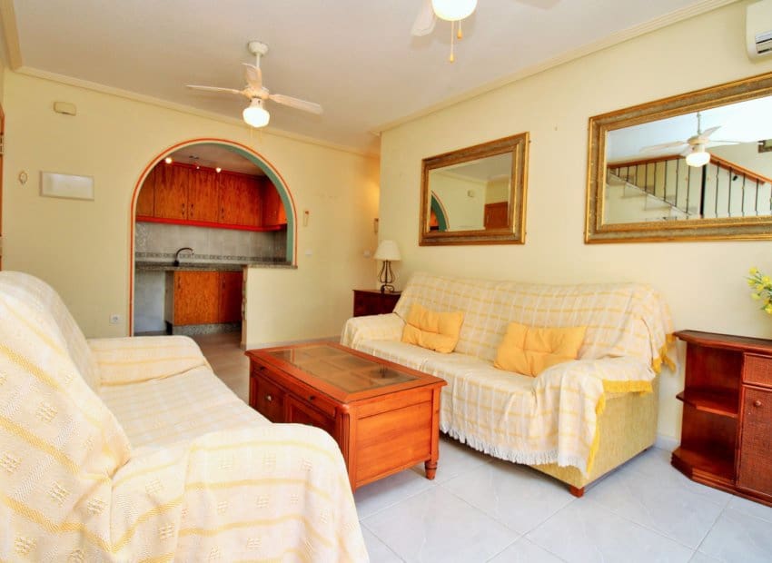 3 Zimmer Apartment zu verkaufen in Playa Flamenca mit Pool Garage - 169.000 € (Ref: 10175792)