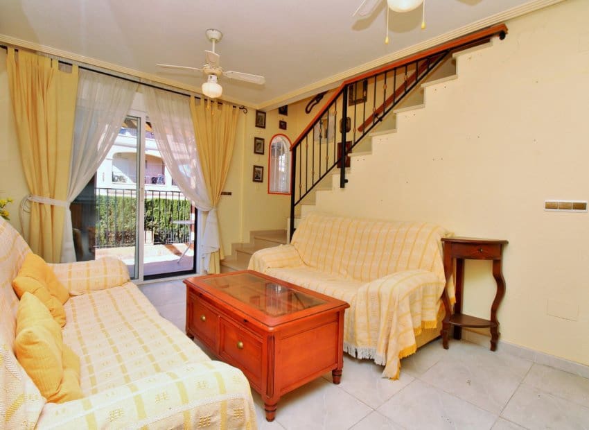 3 Zimmer Apartment zu verkaufen in Playa Flamenca mit Pool Garage - 169.000 € (Ref: 10175792)