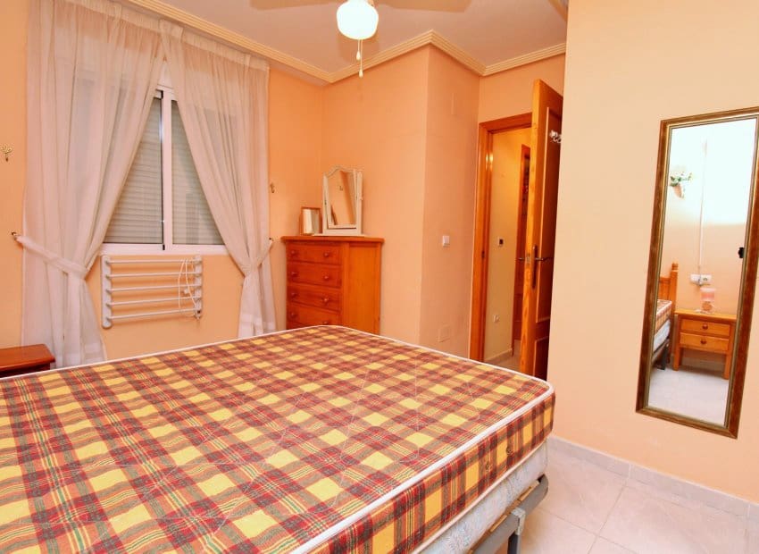 3 Zimmer Apartment zu verkaufen in Playa Flamenca mit Pool Garage - 169.000 € (Ref: 10175792)