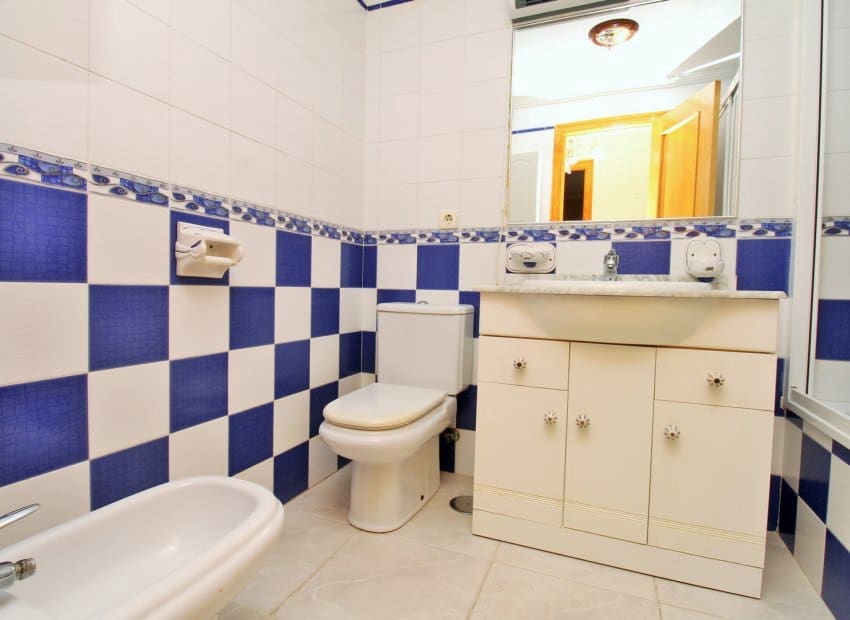 3 Zimmer Apartment zu verkaufen in Playa Flamenca mit Pool Garage - 169.000 € (Ref: 10175792)