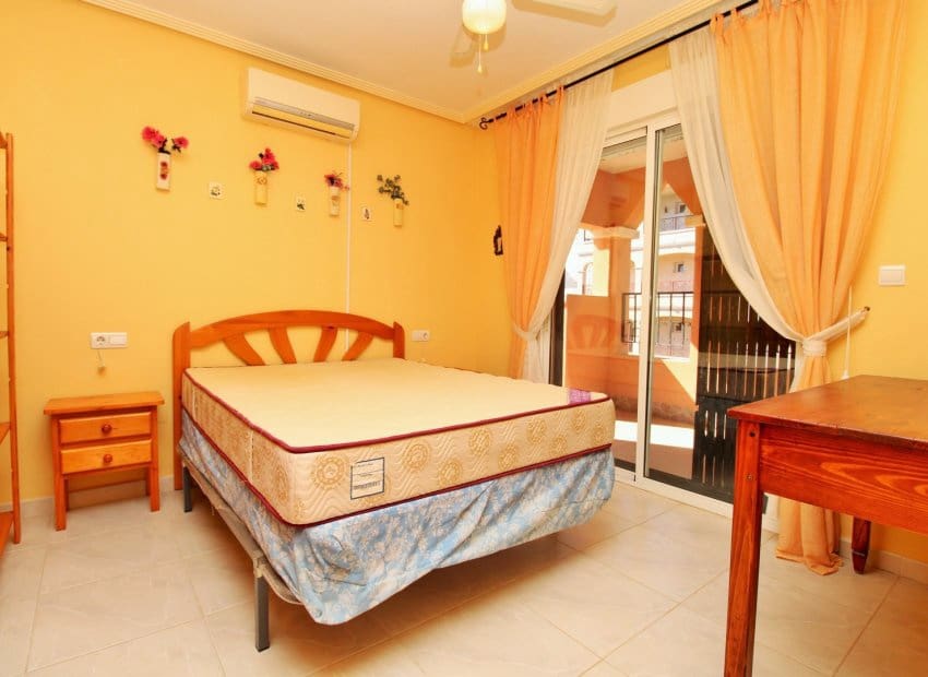 3 Zimmer Apartment zu verkaufen in Playa Flamenca mit Pool Garage - 169.000 € (Ref: 10175792)
