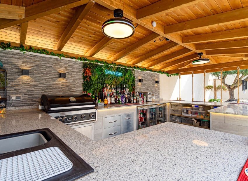 3 soverom Villa til salgs i Filipinas med svømmebasseng - € 770 000 (Ref: 10175794)
