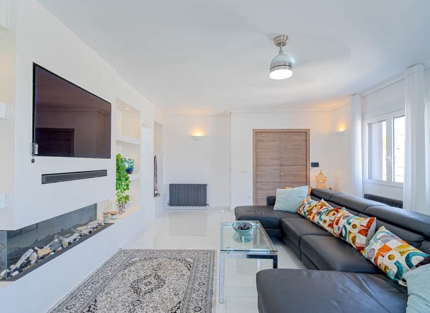 3 soverom Villa til salgs i Filipinas med svømmebasseng - € 770 000 (Ref: 10175794)