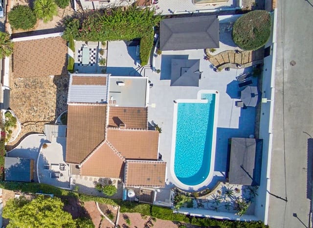 3 Zimmer Villa zu verkaufen in Las Filipinas mit Pool - 770.000 € (Ref: 10175794)