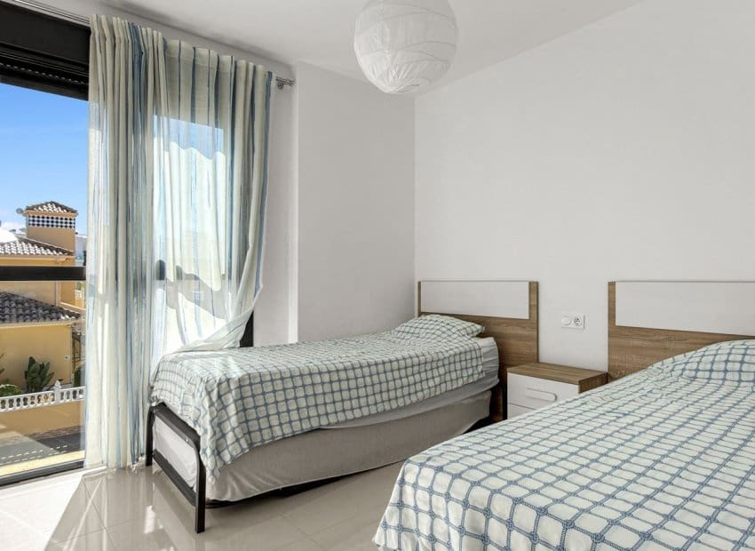 3 Zimmer Apartment zu verkaufen in Orihuela Costa mit Pool Garage - 510.000 € (Ref: 10175797)