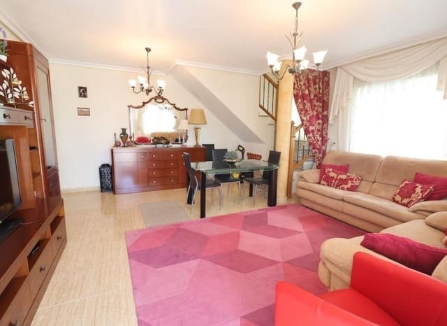 Chalet de 3 habitaciones en Las Filipinas en venta con piscina garaje - 360.000 € (Ref: 10175801)