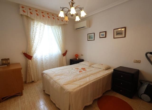 Chalet de 3 habitaciones en Las Filipinas en venta con piscina garaje - 360.000 € (Ref: 10175801)