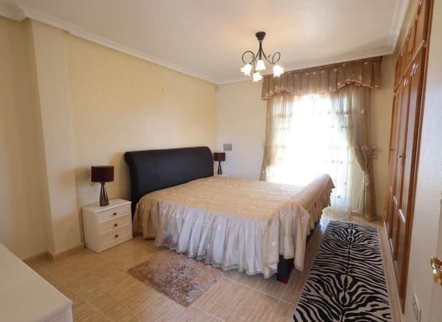 Chalet de 3 habitaciones en Las Filipinas en venta con piscina garaje - 360.000 € (Ref: 10175801)