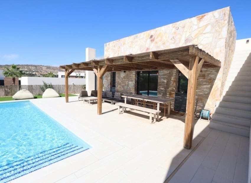 Chalet de 3 habitaciones en Algorfa en venta con piscina - 620.000 € (Ref: 10175802)