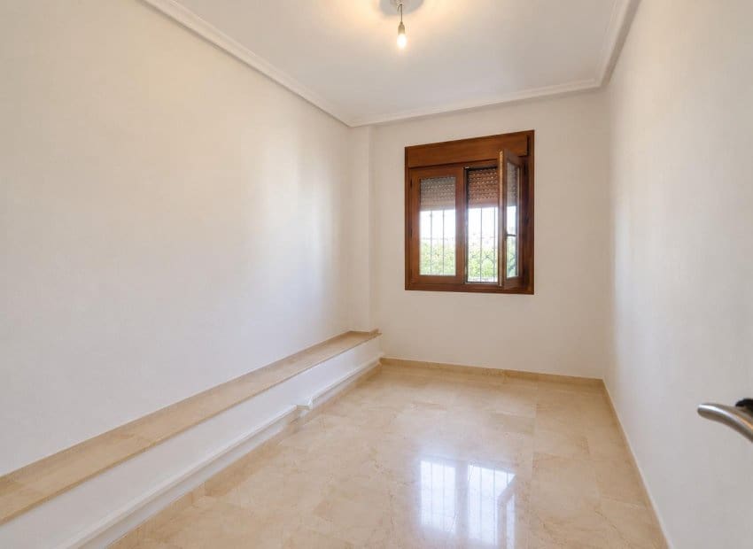 2 soverom Leilighet til salgs i Orihuela Costa med svømmebasseng garasje - € 234 000 (Ref: 10175803)