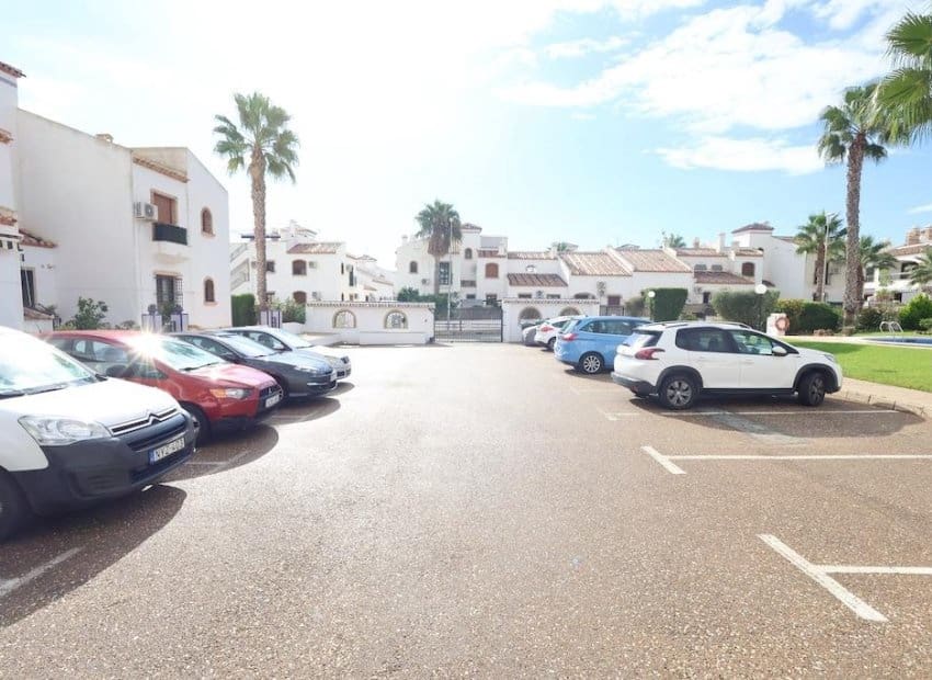 2 soverom Leilighet til salgs i Orihuela Costa med svømmebasseng garasje - € 234 000 (Ref: 10175803)