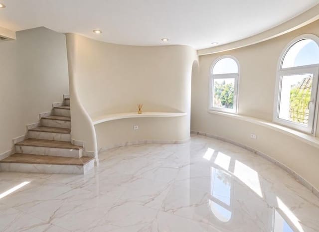 3 soverom Villa til salgs i Altea med svømmebasseng garasje - € 1 150 000 (Ref: 10175804)
