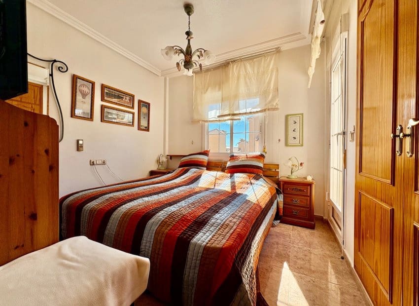 3 chambre Appartement à vendre à Playa Flamenca avec piscine - 225 000 € (Ref: 10175806)