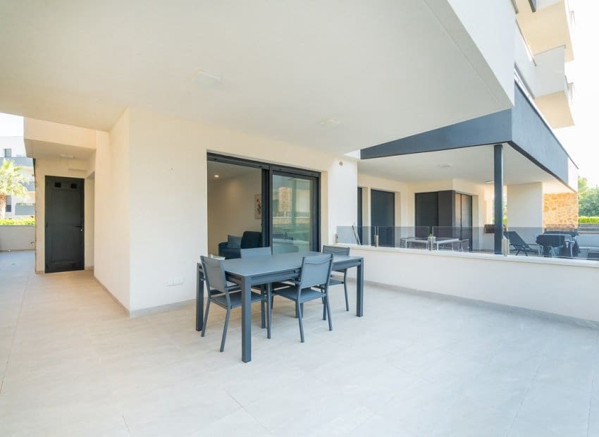 Apartamento de 2 habitaciones en Los Altos en venta con piscina garaje - 279.900 € (Ref: 10175808)