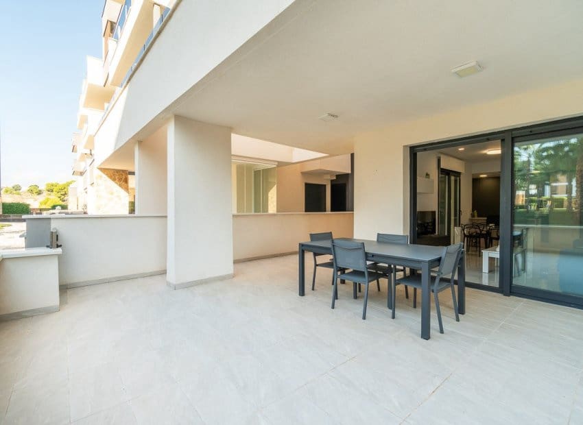 Apartamento de 2 habitaciones en Los Altos en venta con piscina garaje - 279.900 € (Ref: 10175808)