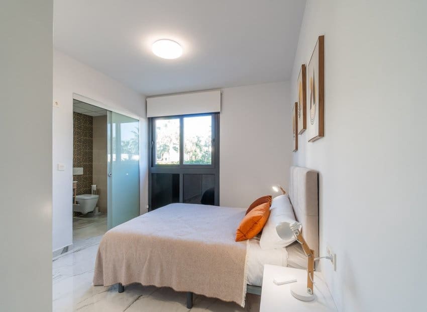 Apartamento de 2 habitaciones en Los Altos en venta con piscina garaje - 279.900 € (Ref: 10175808)