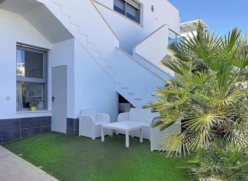2 bedroom Apartment for sale in Vistabella with pool garage - € 249,900 (Ref: 10175809)
