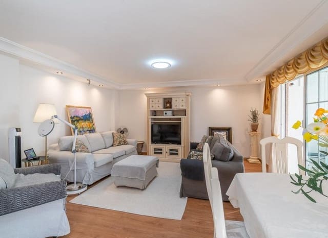 3 makuuhuone Huoneisto myytävänä paikassa Parque de las Naciones, Torrevieja - 239 500 € (Ref: 10175810)