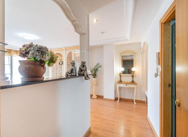 3 makuuhuone Huoneisto myytävänä paikassa Parque de las Naciones, Torrevieja - 239 500 € (Ref: 10175810)