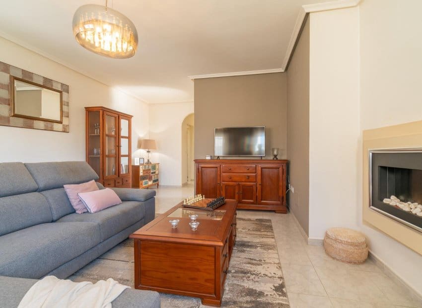 3 soverom Villa til salgs i Playa Flamenca med svømmebasseng garasje - € 520 000 (Ref: 10175811)