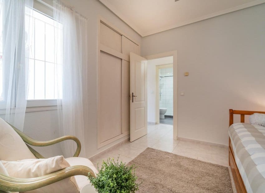 3 soverom Villa til salgs i Playa Flamenca med svømmebasseng garasje - € 520 000 (Ref: 10175811)