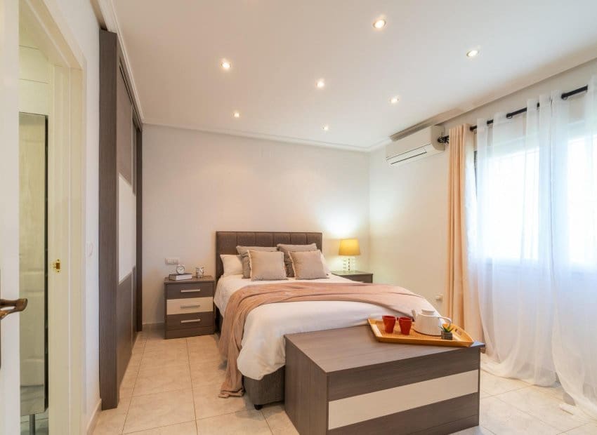 3 soverom Villa til salgs i Playa Flamenca med svømmebasseng garasje - € 520 000 (Ref: 10175811)