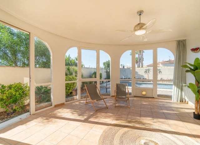 3 soverom Villa til salgs i Playa Flamenca, Orihuela med svømmebasseng garasje - € 520 000 (Ref: 10175811)