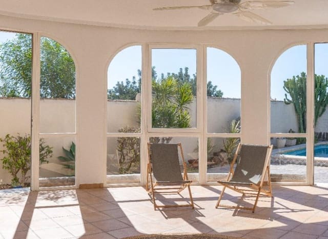 3 soverom Villa til salgs i Playa Flamenca, Orihuela med svømmebasseng garasje - € 520 000 (Ref: 10175811)