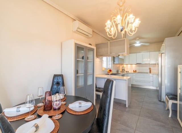 3 soverom Villa til salgs i Playa Flamenca, Orihuela med svømmebasseng garasje - € 520 000 (Ref: 10175811)