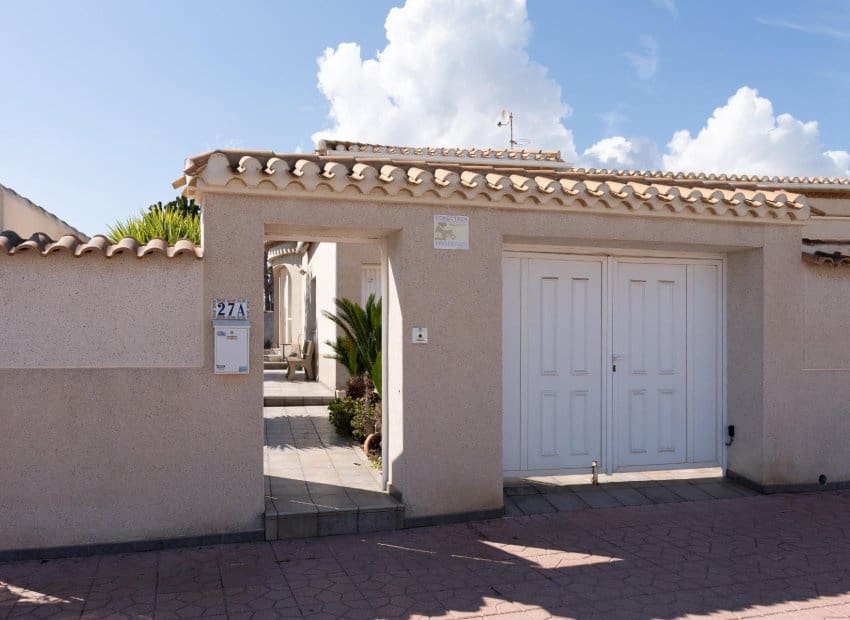 3 soverom Villa til salgs i Playa Flamenca med svømmebasseng garasje - € 520 000 (Ref: 10175811)