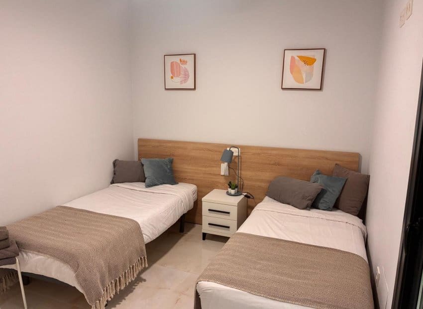2 soverom Leilighet til salgs i Los Altos med svømmebasseng garasje - € 259 900 (Ref: 10175813)