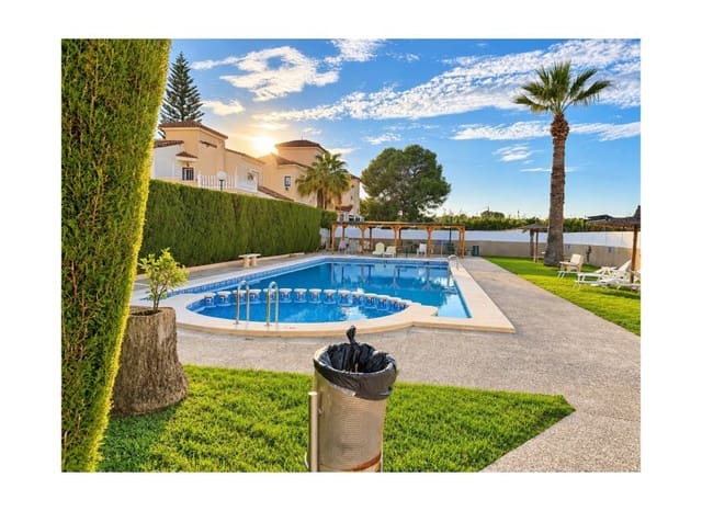 3 quarto Casa em Banda para venda em Algorfa com piscina garagem - 175 000 € (Ref: 10175815)
