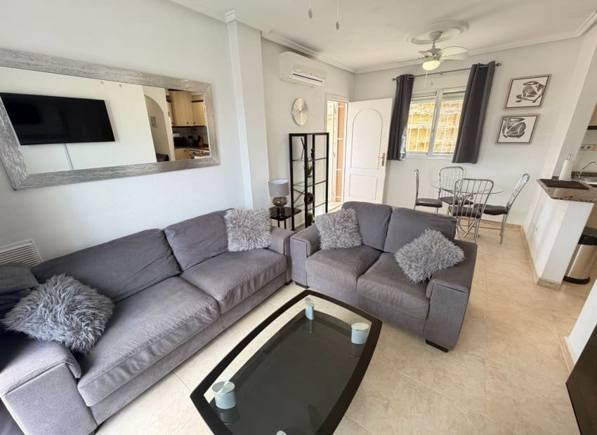 2 sovrum Lägenhet till salu i La Marquesa med pool garage - 158 000 € (Ref: 10175818)