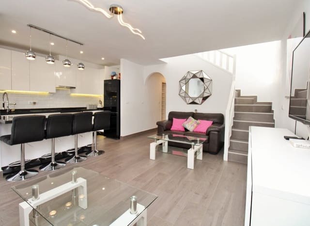 3 quarto Casa em Banda para venda em Villamartin, Orihuela com piscina - 289 000 € (Ref: 10175820)