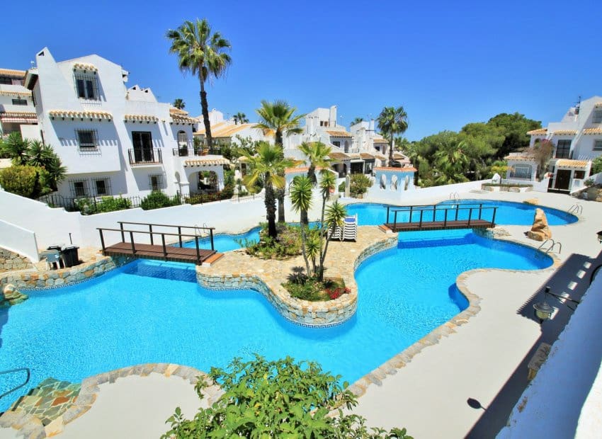 3 slaapkamer Huis te koop in Villamartin met zwembad - € 289.000 (Ref: 10175820)