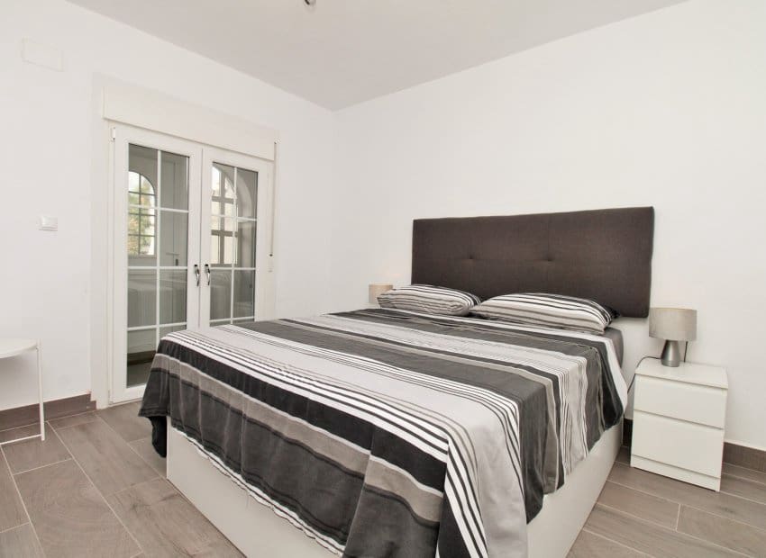 3 slaapkamer Huis te koop in Villamartin met zwembad - € 289.000 (Ref: 10175820)